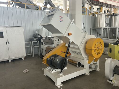 последний случай компании о Промышленный случай: Пластиковый шредер для бразильского клиента по переработке