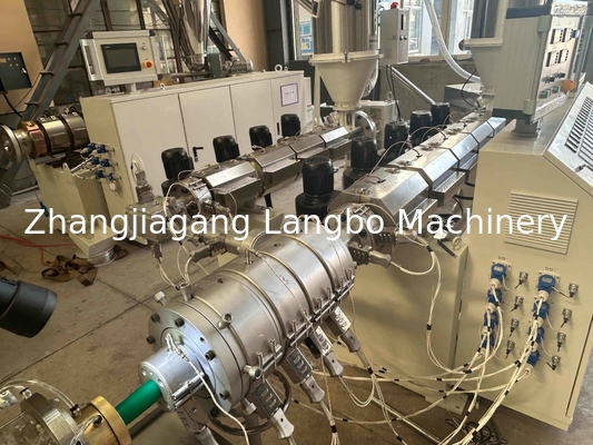 Линия экструзирования пластмасс для создания труб ППР