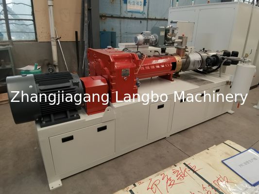 Автоматическая экструзионная линия – машина для производства пластиковых труб/трубок из ПВХ для медицинских, лабораторных, промышленных конвейерных и ирригационных трубок