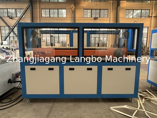 Коническая двухшнековая экструзионная линия для производства пластиковых плинтусов из ПВХ с основанием, профилей для плинтусов