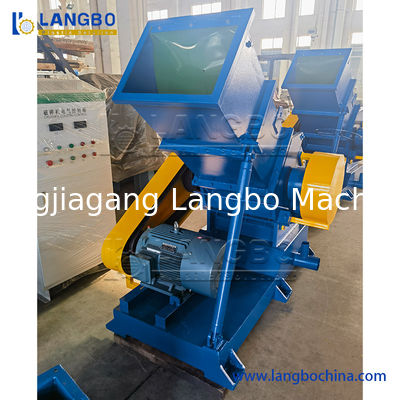 Отходы пластиковых бутылок для домашних животных / барабанов / поддонов / PP PE HDPE / LDPE / резины / куска / трубы из ПВХ / пленка PE / мешки Jumbo Woven Bags / мусороломбитель