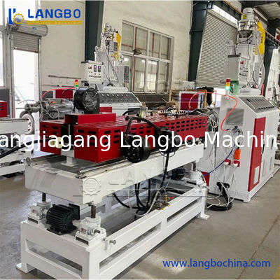 Экструзионная машина для гофрированных труб из мягкого ПВХ-волокна