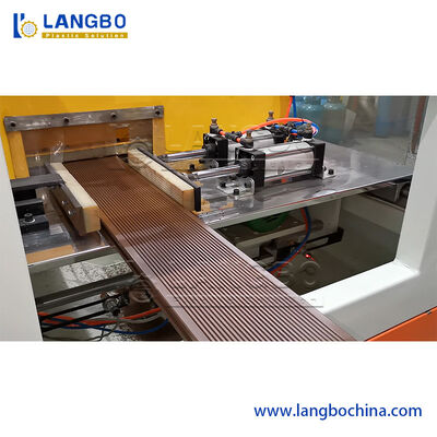 Популярная легкая эксплуатируемая линия низкое энергопотребление штранг-прессования профиля ВПК