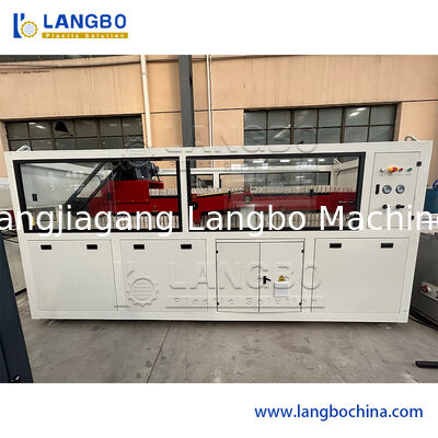 Высококачественный пластик ПВХ профиль Спенный экструдер WPC Вдовы Дверные рамы Полы PP PE PC Полая доска уплотнительная лента Экструзионная линия производства