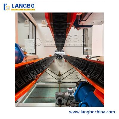 Популярное пластмассовое HDPE PE PPR PVC водопроводные трубы дренажные шланги трубы экструзия производство