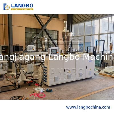 Хорошее качество 20-200 мм ПВХ дренажной трубы для воды Производство машины для производства экструдерная машина