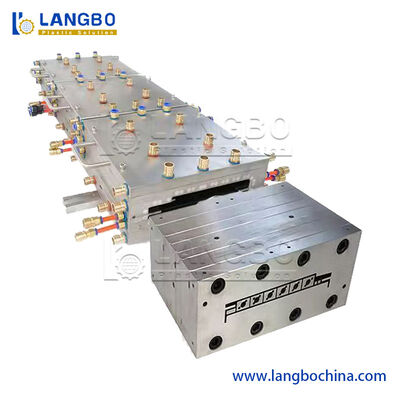 WPC / PVC потолок / стенные панели / облицовка / окна / твердая дверная рама / профиль / PE покрытие / напольная машина Пластиковый WPC экструзионный экструдер