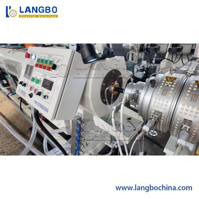 Экструзионная линия для производства ПЭ труб двойного/одинарного многослойного типа диаметром 75-315 мм / Экструдер для производства труб из ПНД / Линия для производства пластиковых труб