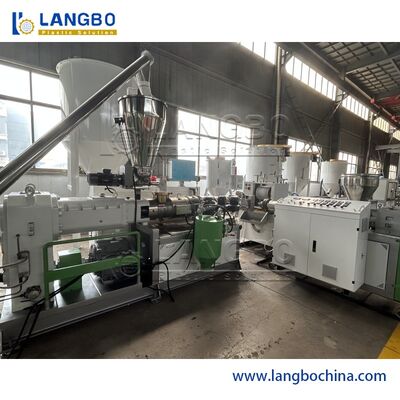 Линия покрытия WPC. Экструзия, калибровка, рельеф для наружных досок.