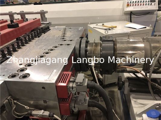 Пластиковые линия штранг-прессования доски пены ПВК коркы ПЭ ВПК ПП/машина/производственная линия делать