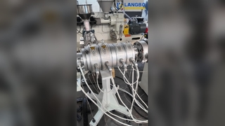 Машина для производства труб из полиэтилена диаметром 20-110 мм